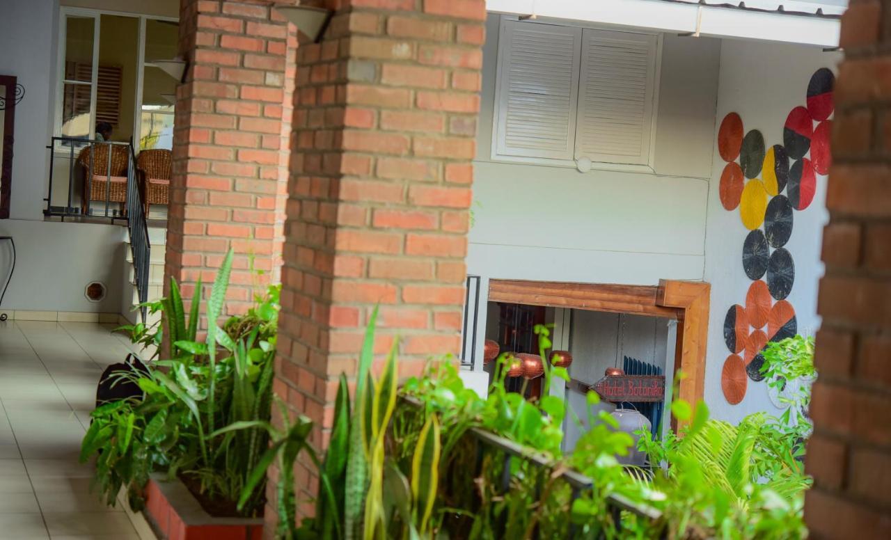 Botanika Hotel Bujumbura Dış mekan fotoğraf
